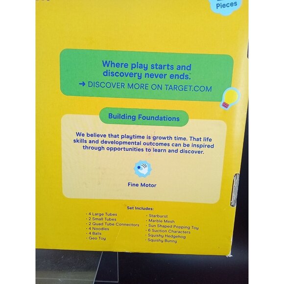 Giggle Scape Fidget Box 28-Piece Set For Ages 3+ Stretch Twist & Squeeze - Picture 6 of 8